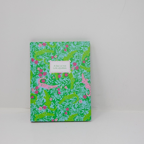 NEW Lilly Pulitzer A Day In The life Lined Journal Notebook Alligator Print - Picture 1 of 3